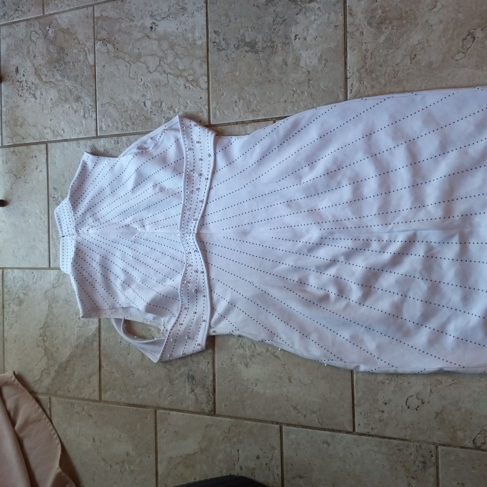 White Pearl Mid Dress - Picture 4 of 6